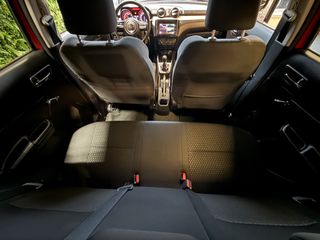 Voertuigafbeelding 11