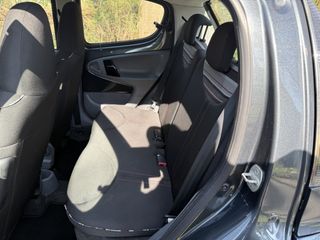 Voertuigafbeelding 6