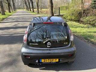 Voertuigafbeelding 8