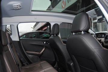 Voertuigafbeelding 10