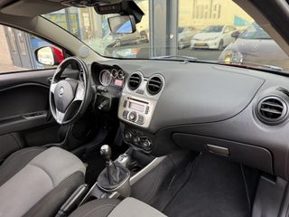 Voertuigafbeelding 17