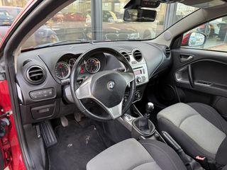 Voertuigafbeelding 6