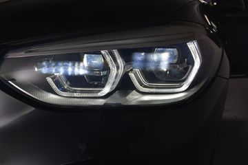 Voertuigafbeelding 26