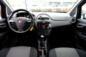 Voertuigafbeelding 10