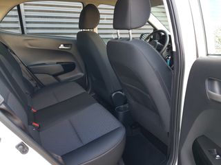 Voertuigafbeelding 8