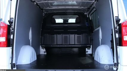 Voertuigafbeelding 13