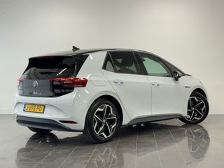 Voertuigafbeelding 2