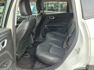 Voertuigafbeelding 39