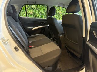 Voertuigafbeelding 7