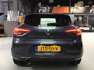 Voertuigafbeelding 6