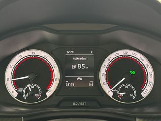 Voertuigafbeelding 13