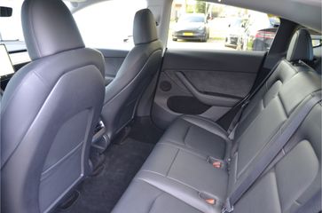 Voertuigafbeelding 11