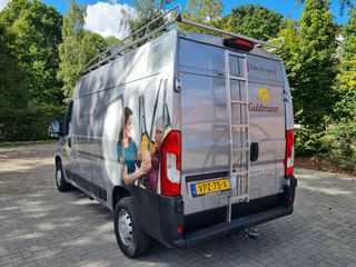 Voertuigafbeelding 2