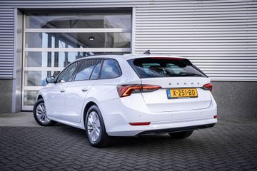 Voertuigafbeelding 8