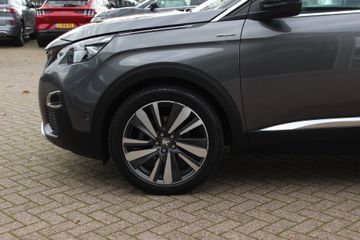 Voertuigafbeelding 13