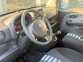 Voertuigafbeelding 8