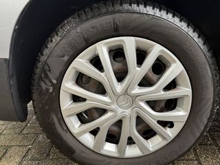 Voertuigafbeelding 8