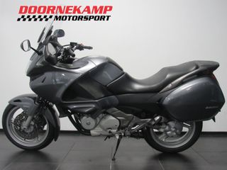 Voertuigafbeelding 3