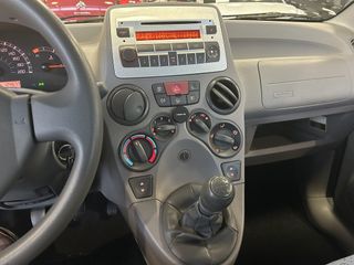 Voertuigafbeelding 14