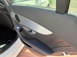 Voertuigafbeelding 32