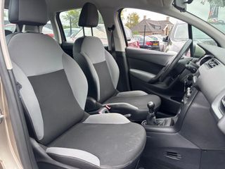 Voertuigafbeelding 9