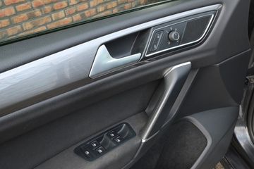 Voertuigafbeelding 16