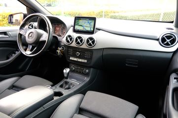 Voertuigafbeelding 4