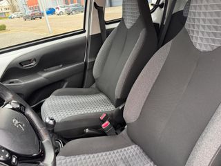 Voertuigafbeelding 9