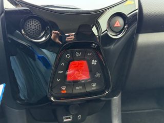 Voertuigafbeelding 16