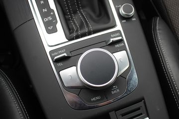 Voertuigafbeelding 16