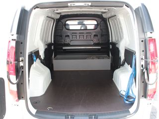 Voertuigafbeelding 5