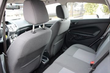 Voertuigafbeelding 8