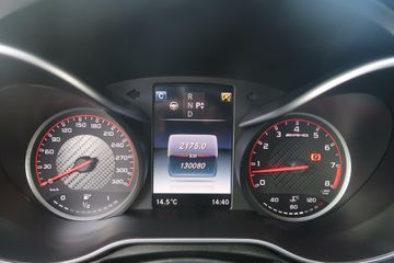 Voertuigafbeelding 12