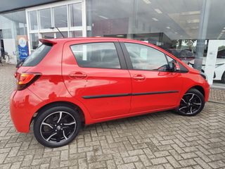 Voertuigafbeelding 4