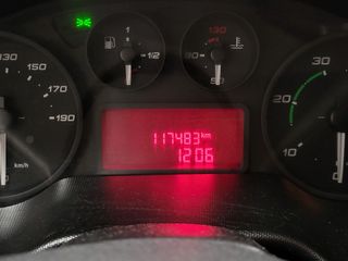 Voertuigafbeelding 9