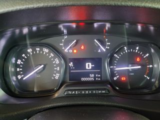 Voertuigafbeelding 11