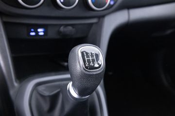 Voertuigafbeelding 12