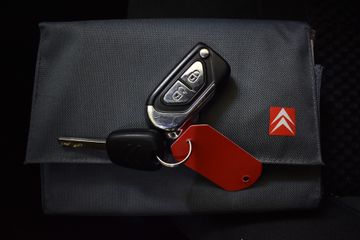 Voertuigafbeelding 27