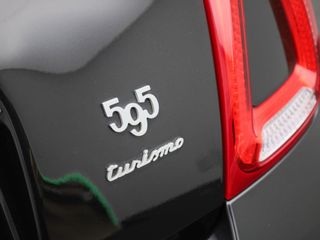 Voertuigafbeelding 26