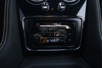 Voertuigafbeelding 31