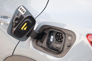 Voertuigafbeelding 6