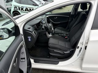 Voertuigafbeelding 8