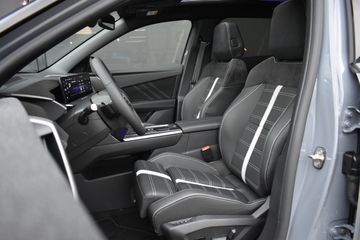 Voertuigafbeelding 6