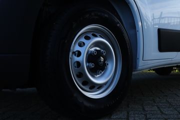 Voertuigafbeelding 8