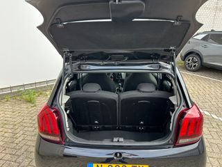 Voertuigafbeelding 9