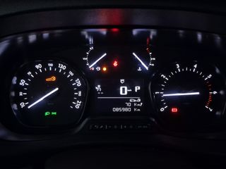 Voertuigafbeelding 12