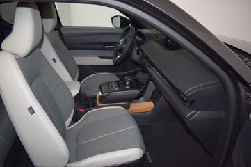 Voertuigafbeelding 10