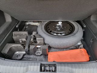 Voertuigafbeelding 9