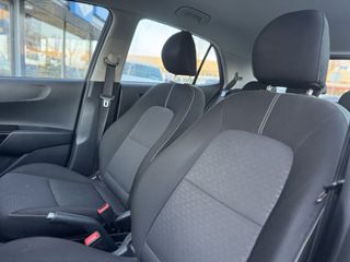 Voertuigafbeelding 5