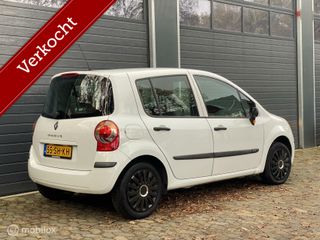 Voertuigafbeelding 3